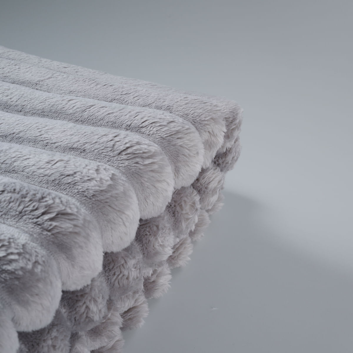 10 01 0538 Cobertor Denali Cinza 002.jpg